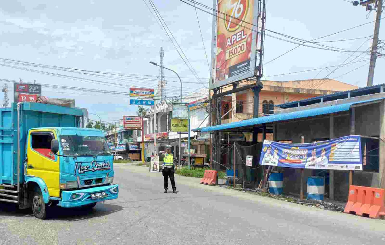Jaga Kelancaran dan Keselamatan, Sat Lantas Polres Batu Bara Siaga Atur Lalu Lintas di Sejumlah Titik Rawan