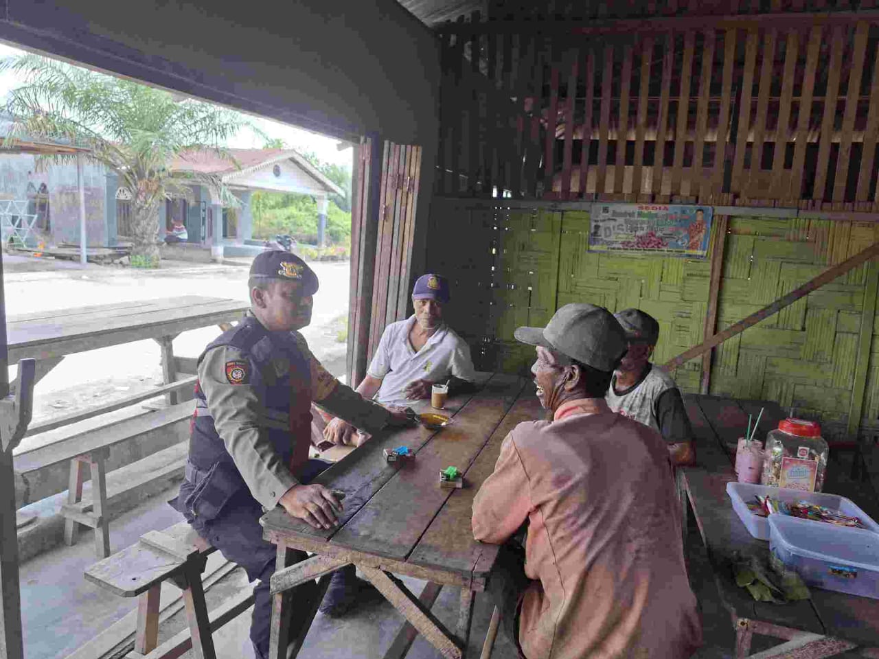 Polsek Medang Deras Aktif Jalin Kedekatan dengan Masyarakat, Kanit Samapta Gencarkan Sambang dan Cooling System di Pagurawan