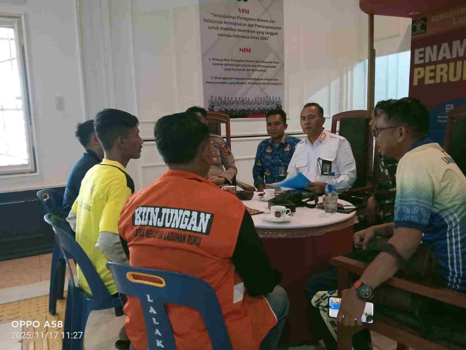 Nasihat Menyentuh Kalapas Labuhan Ruku: Jangan Kembali, Kasihani Keluarga!