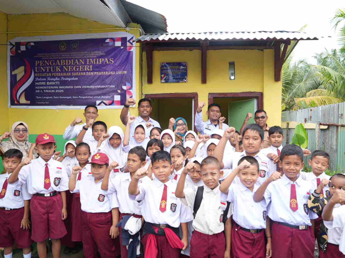 Gunting Pita, Karutan Pangkalan Brandan Resmikan Perbaikan Sarana dan Prasarana Umum SDN 054996 Pelawi