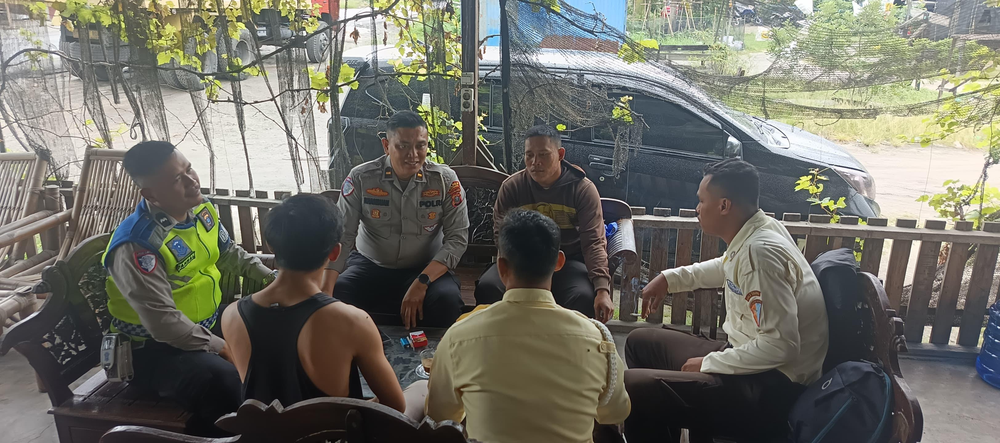 Sat Lantas Polres Batu Bara Gelar “Polantas Menyapa” di Lima Puluh, Gencar Sosialisasi Ops Zebra Toba 2025