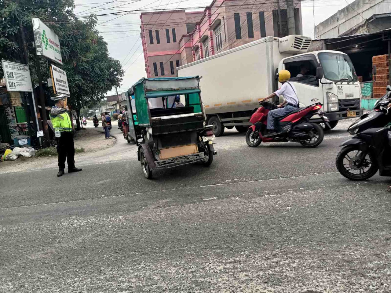 Antisipasi Kemacetan Pagi, Sat Lantas Polres Batu Bara Turunkan Personel di Titik Rawan