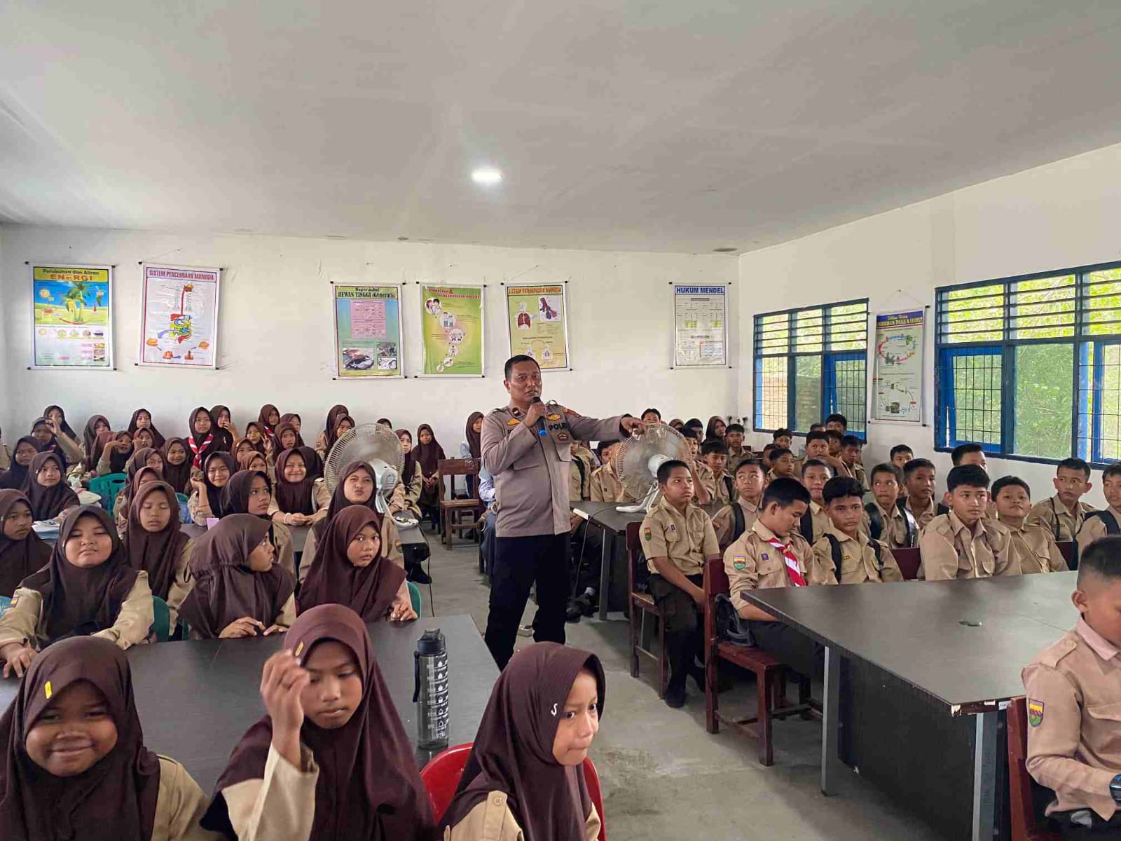 Kanit Binmas Polsek Labuhan Ruku Sosialisasi Penerimaan Murid Baru SPMP dan SMA Kemala Taruna Bhayangkara