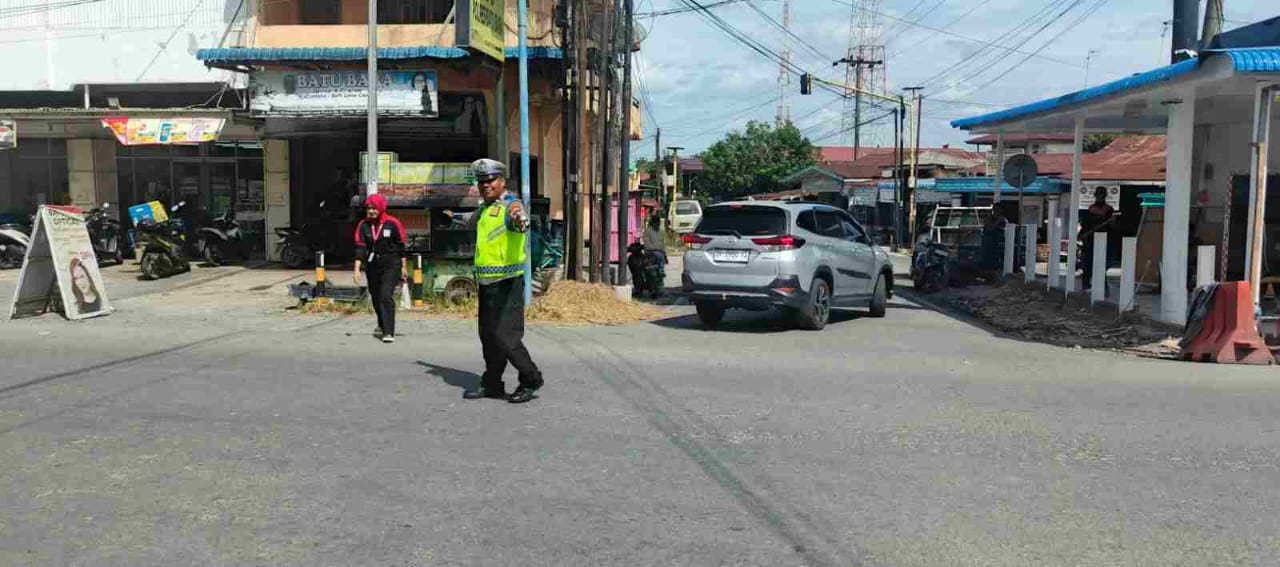 Polres Batu Bara Intensifkan Pengaturan Lalu Lintas di Titik Rawan Kemacetan