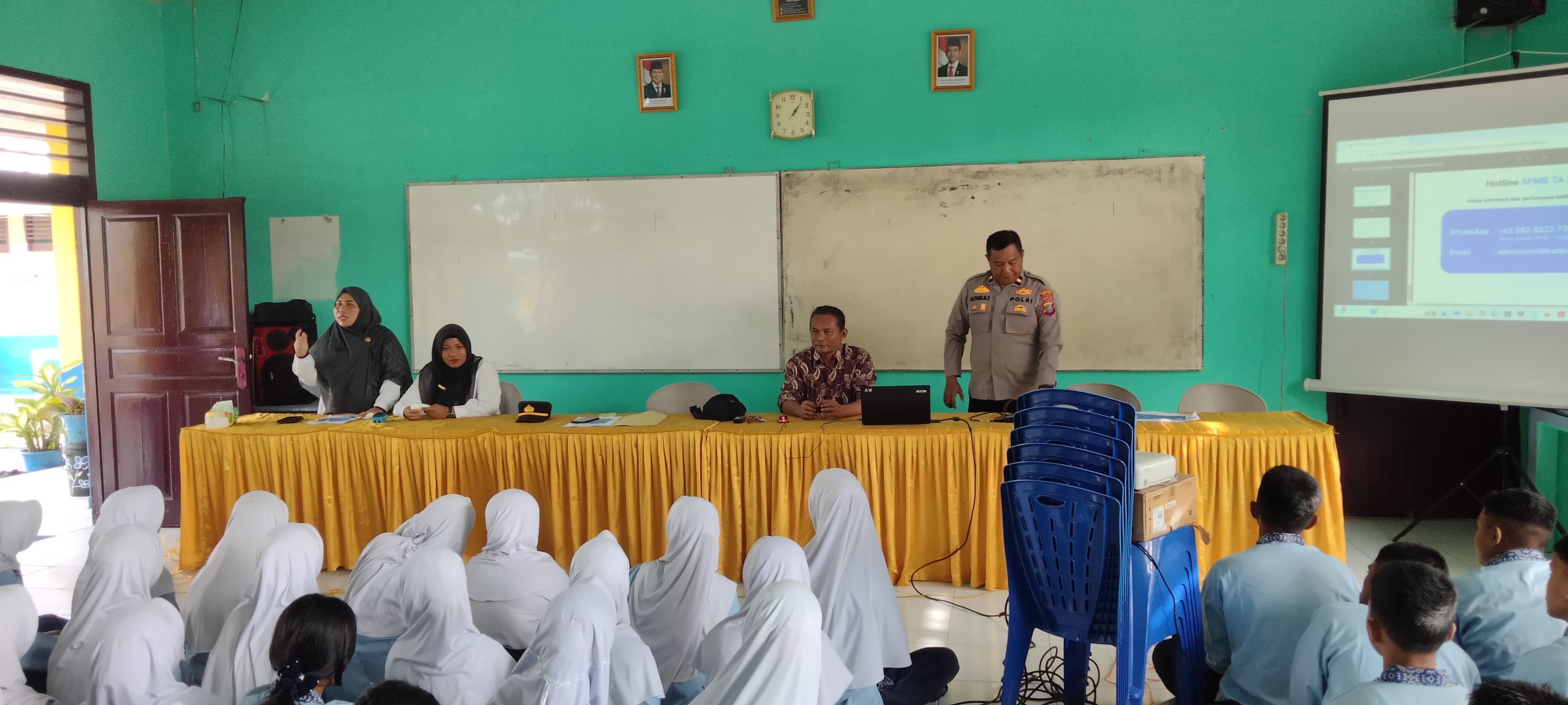 Polsek Labuhan Ruku Perkenalkan SMA Kemala Taruna Bhayangkara ke Siswa SMPN 1 Talawi