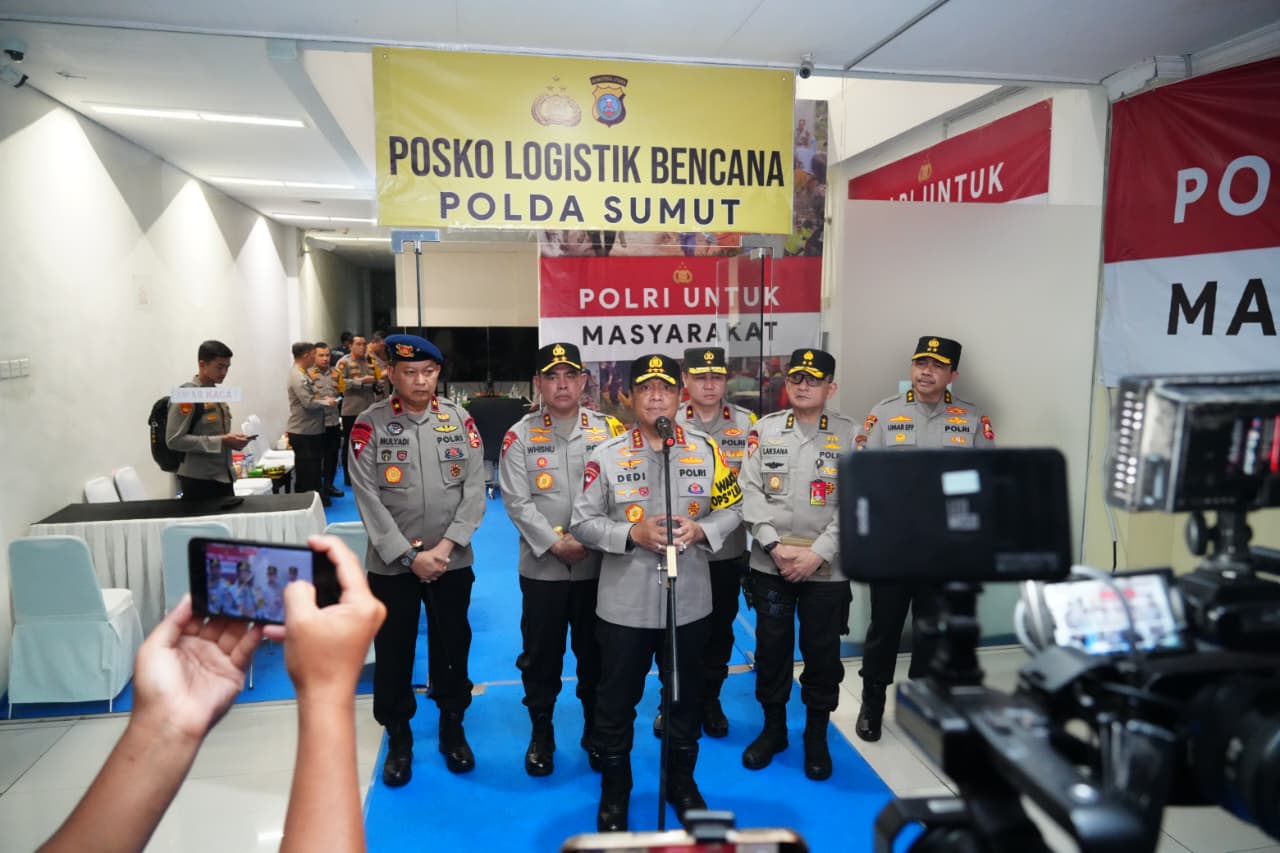 Wakapolri Dorong Percepatan Penanganan Bencana – Puluhan Alat Berat Dikerahkan di Aceh, Sumut, Sumbar