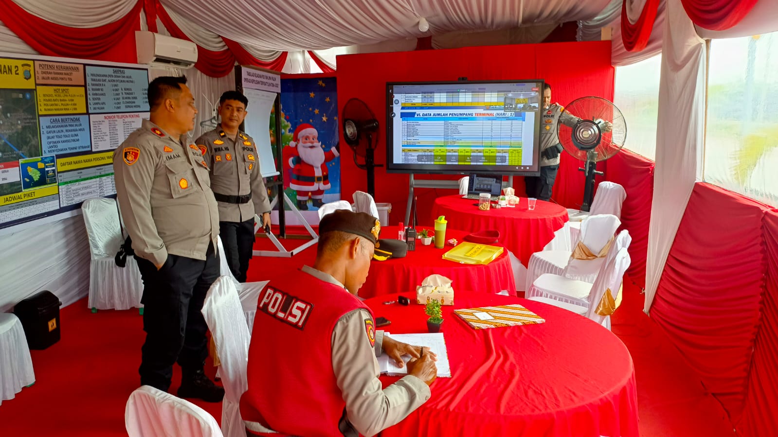 Waka Polres Batu Bara Tinjau Kesiapan Pos Yan 2 Exit Tol Lima Puluh dalam Operasi Lilin Toba 2025