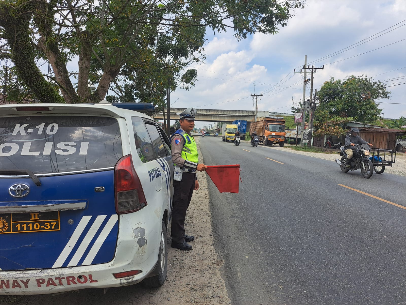 Sat Lantas Polres Batu Bara Intensifkan Patroli “Kibas Bendera” untuk Tekan Angka Kejahatan dan Pelanggaran Lalu Lintas