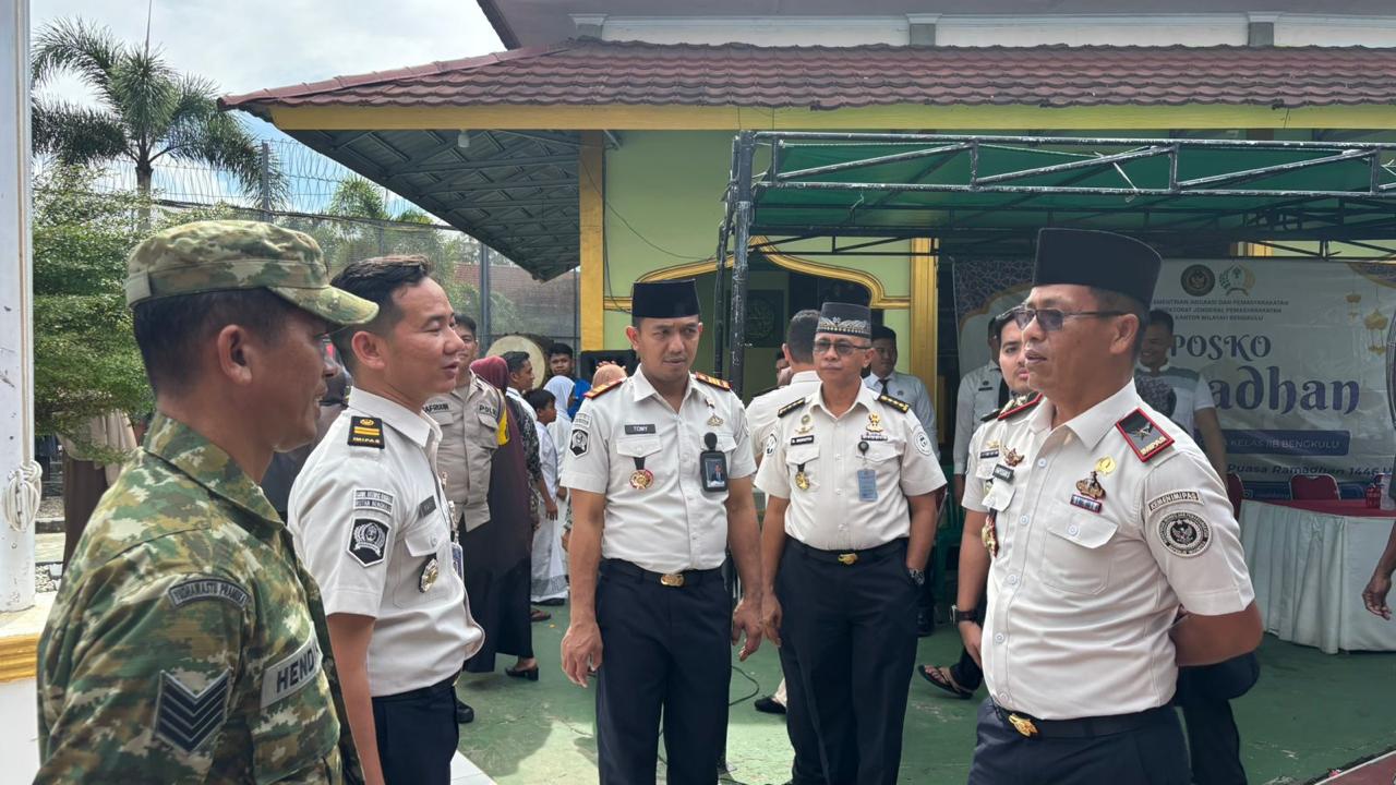 Haposan Silalahi Pantau Pelayanan Kunjungan Idul Fitri di UPT Pemasyarakatan Bengkulu, 3.450 Masyarakat Temui Keluarga di Lapas, Rutan, dan LPKA