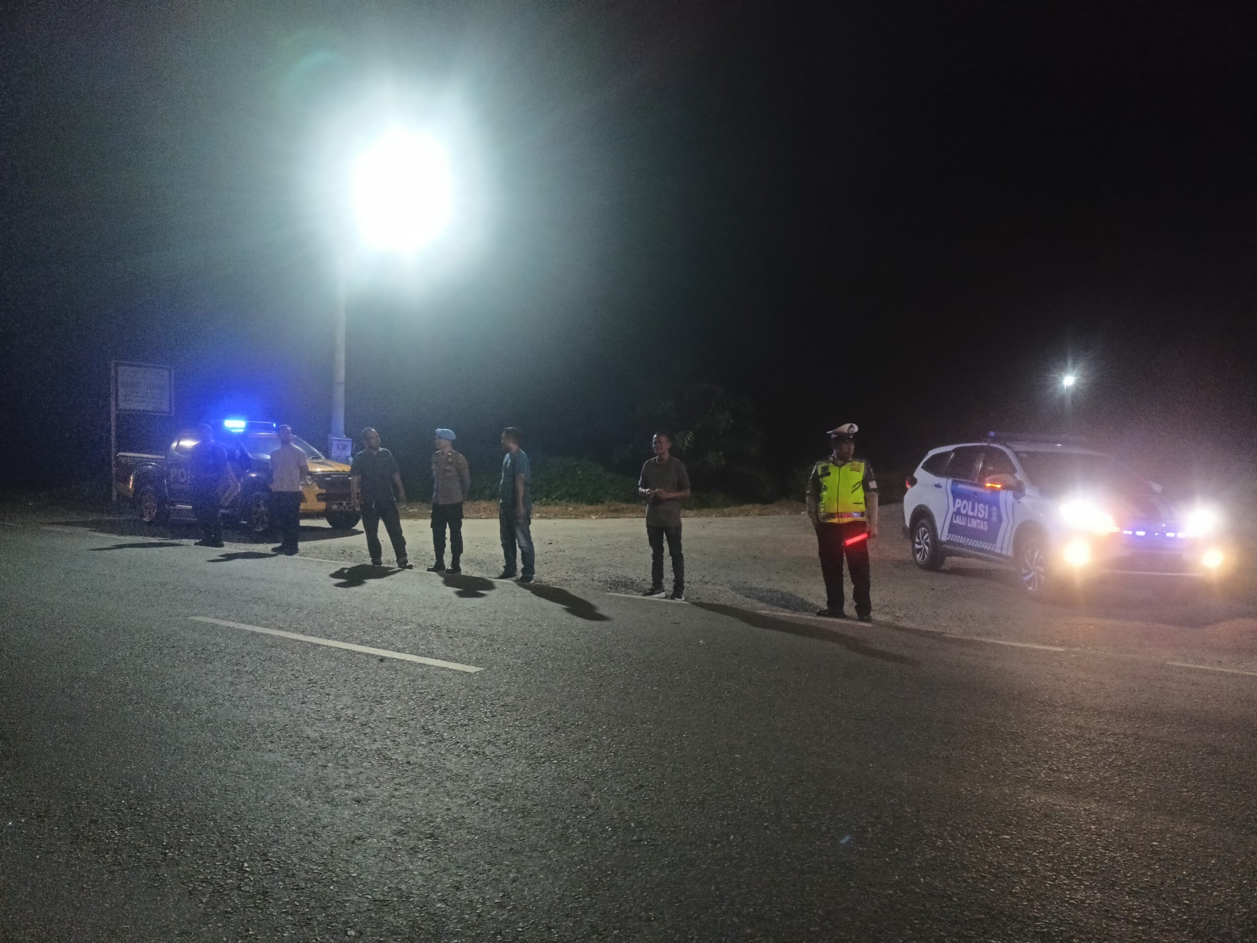 Sat Lantas Polres Batu Bara Gelar Patroli Blue Light di Jalinsum Pos Lantas Lima Puluh