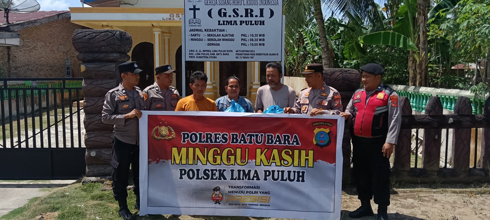 Polsek Medang Deras Gelar “Minggu Kasih” – Berikan Sembako Kepada Masyarakat Kurang Mampu