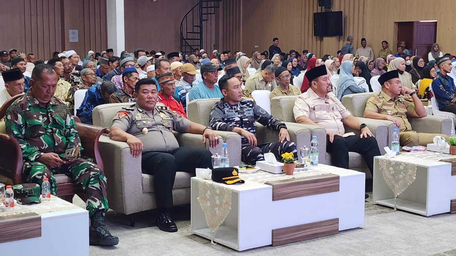 Kabag Ops Polres Batu Bara Hadiri Penyerahan Insentif, 859 Bilal Mayit, Penggali Kubur, dan Guru Mengaji Terima Bantuan