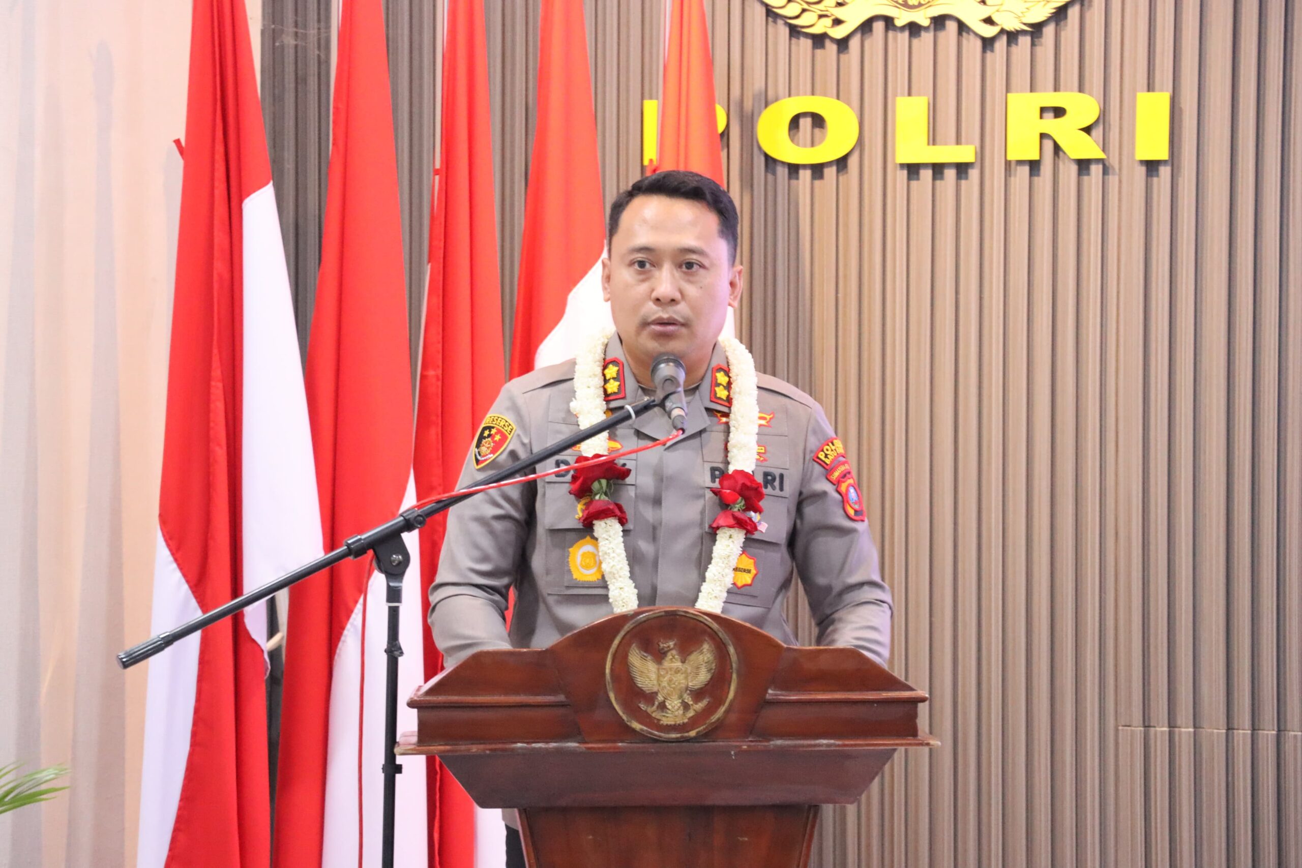 Polres Batu Bara Gelar Tradisi Penyambutan dan Farewell Kapolres, Tongkat Komando Resmi Beralih kepada AKBP Dony Satria Wicaksono