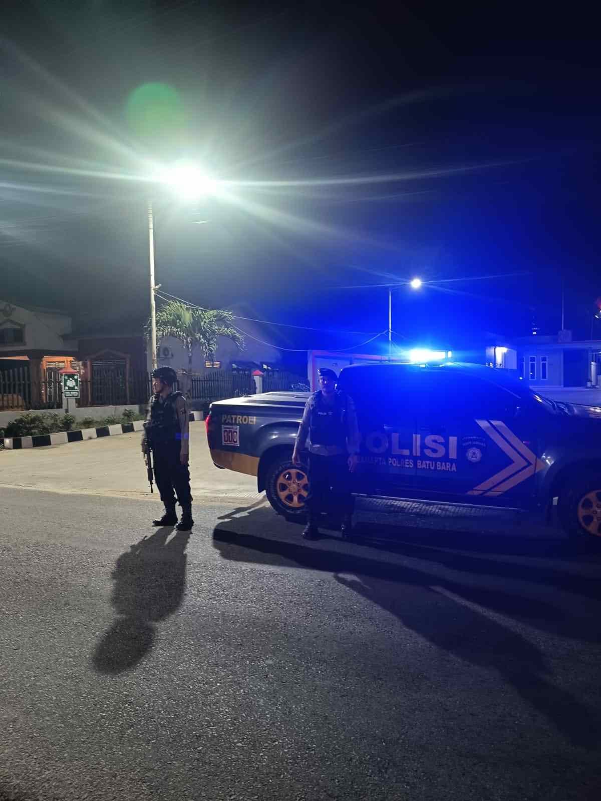Sat Samapta Polres Batu Bara Laksanakan Patroli Kota Rutin Blue Light – Antisipasi Kejahatan di SP.Dolok hingga Jalinsum Lima Puluh-Kisaran