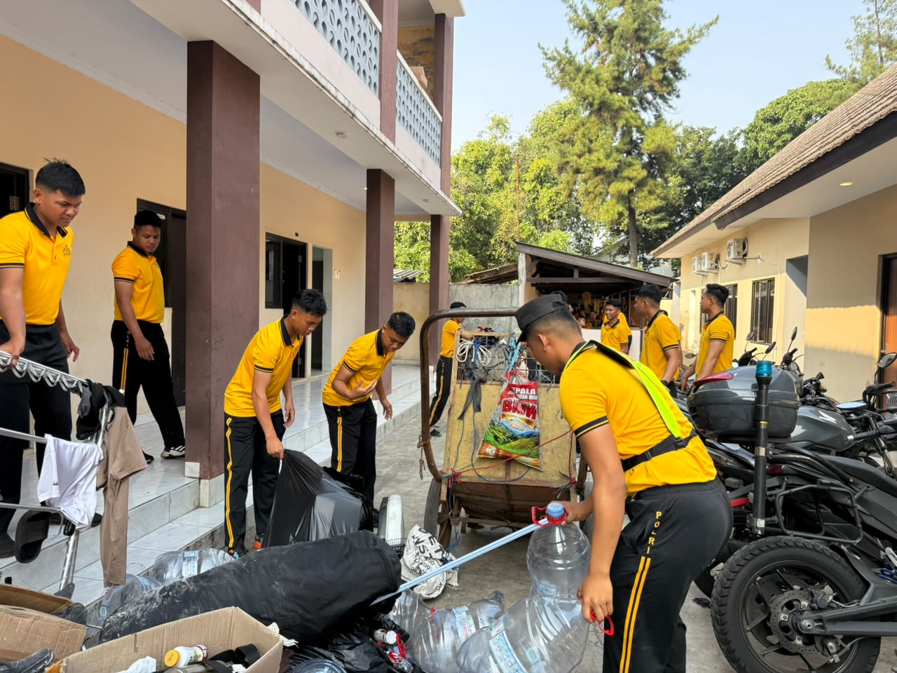 *Komitmen Jaga Kebersihan Fasilitas Dinas, Ditsamapta Korsabhara Gelar Kurve di Mess Reksabaya Adipradana*