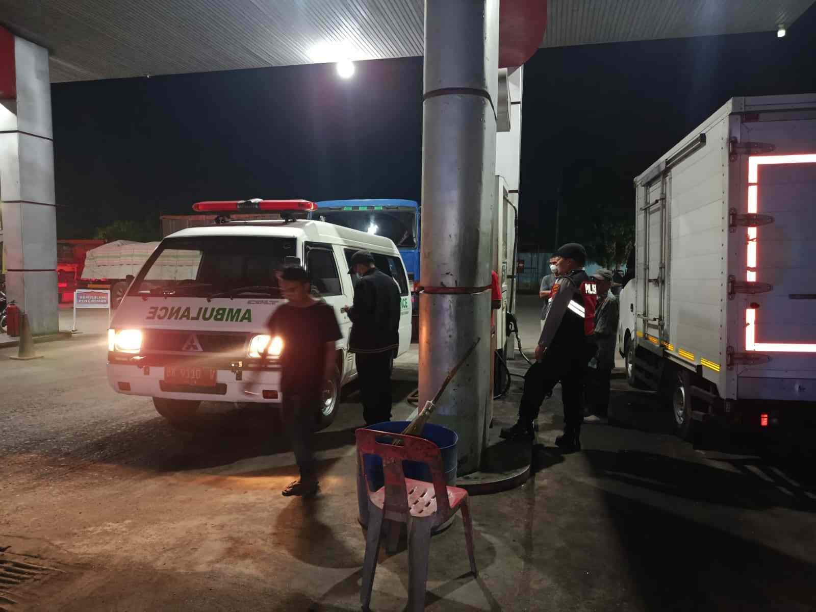 Polsek Lima Puluh Lakukan Monitoring SPBU – Stok BBM di Simpang Gambus Hanya Tersisa Pertamax, Pengiriman dari Belawan Dalam Perjalanan