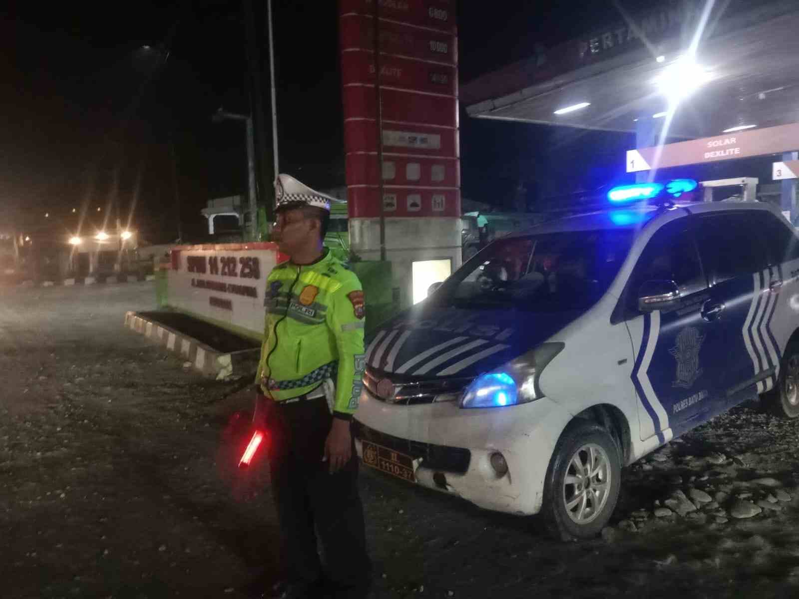 Satlantas Pantau SPBU di Siparepare – Kegiatan Berjalan Lancar Tanpa Gangguan