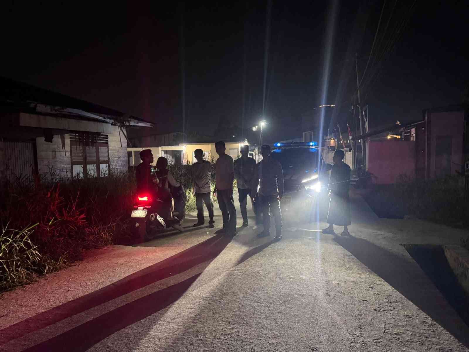 Kapolsek Medang Deras Pimpin Patroli Malam, Antisipasi Kejahatan dan Premanisme