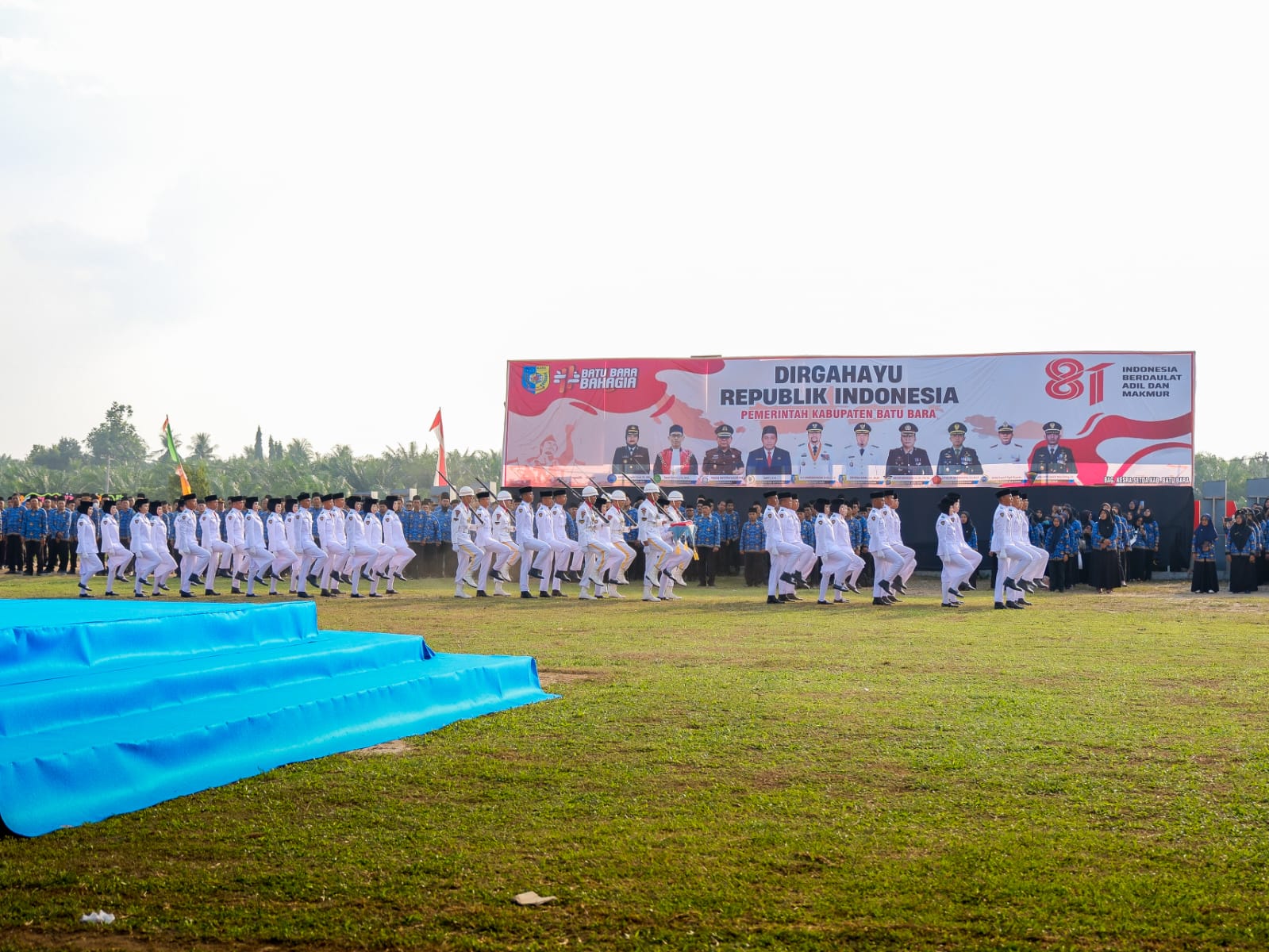 Wabup Syafrizal Pimpin Upacara Penurunan Bendera HUT ke-81 Kemerdekaan RI di Batu Bara*