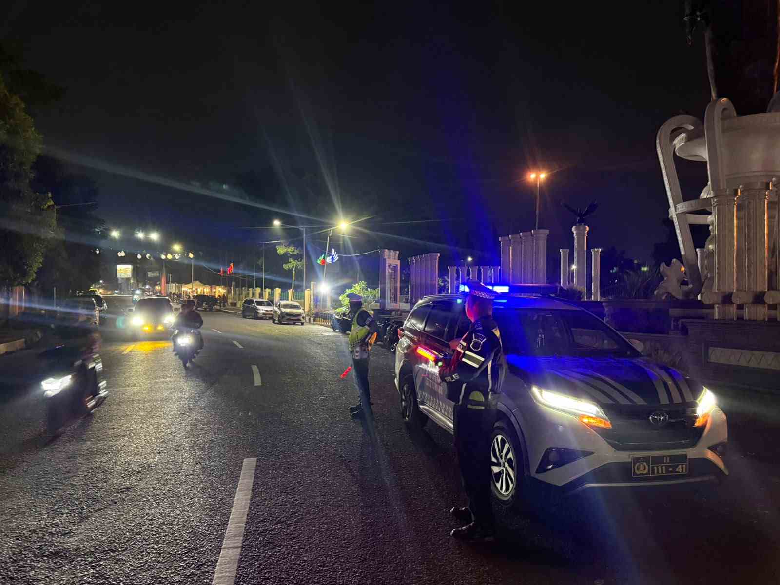 Patroli Blue Light Malam di Jalan Sutomo–Pattimura, Sat Lantas Pematangsiantar Jaga Kamseltibcarlantas Inti Kota