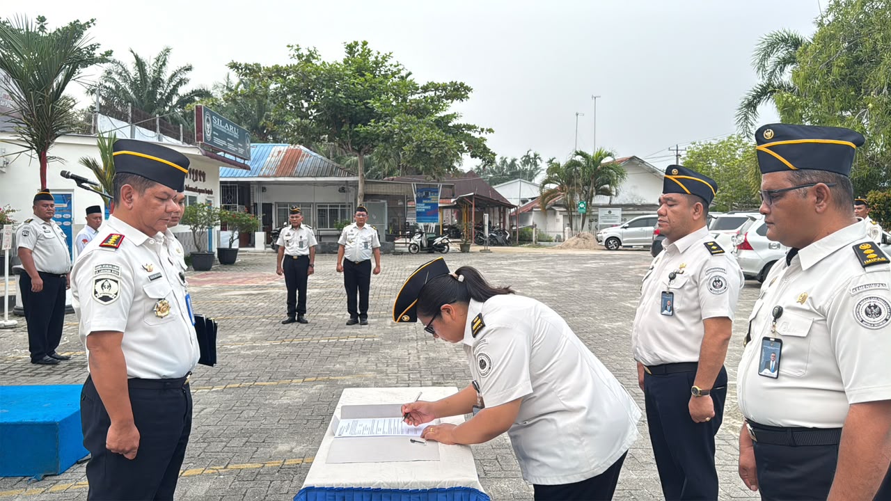 Kalapas Labuhan Ruku Pimpin Pelantikan dan Pengambilan Sumpah Jabatan Pejabat Fungsiona