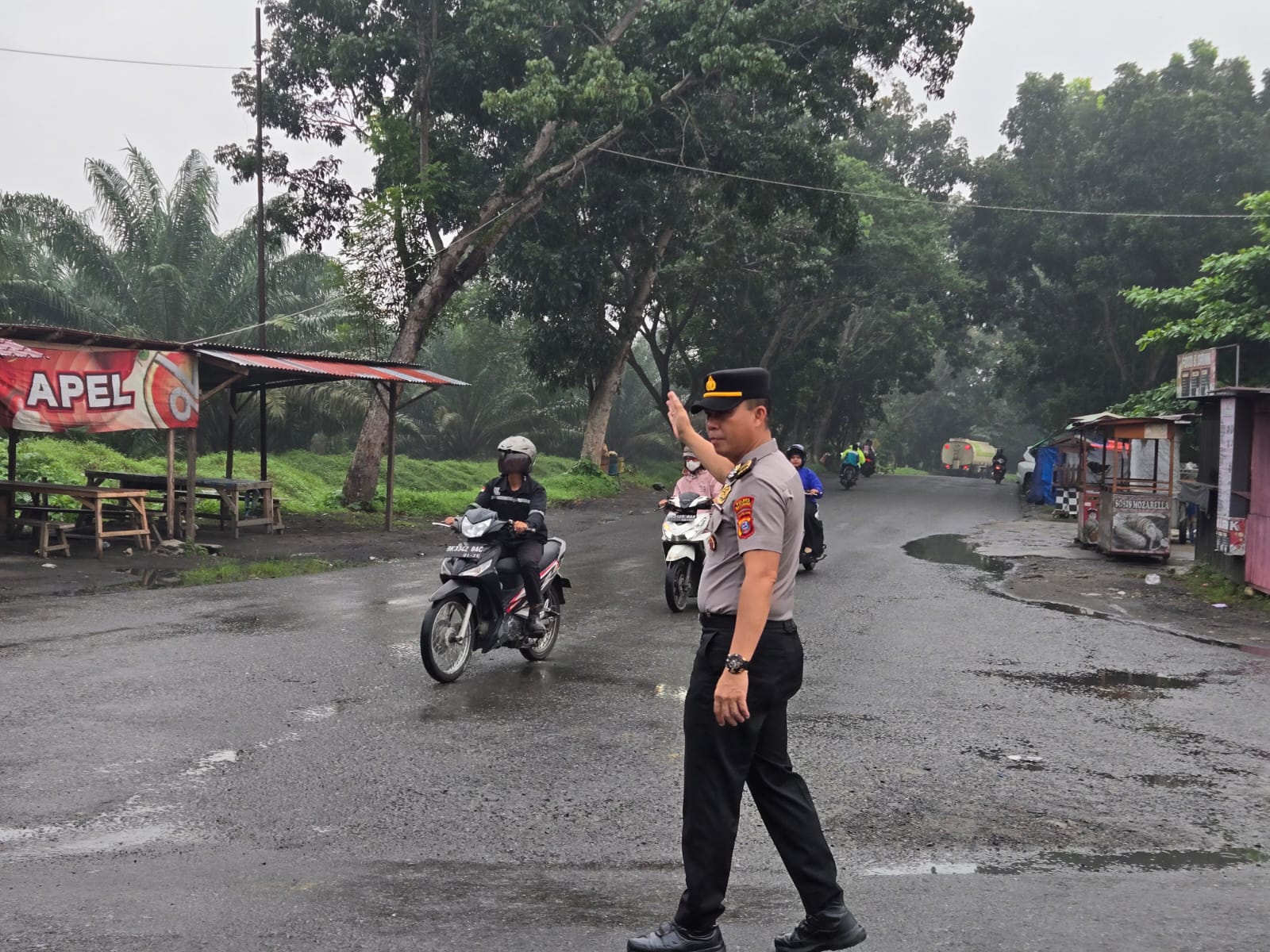 Polres Batu Bara Gelar Strong Point Pagi, Pastikan Arus Lalu Lintas Lancar dan Aman