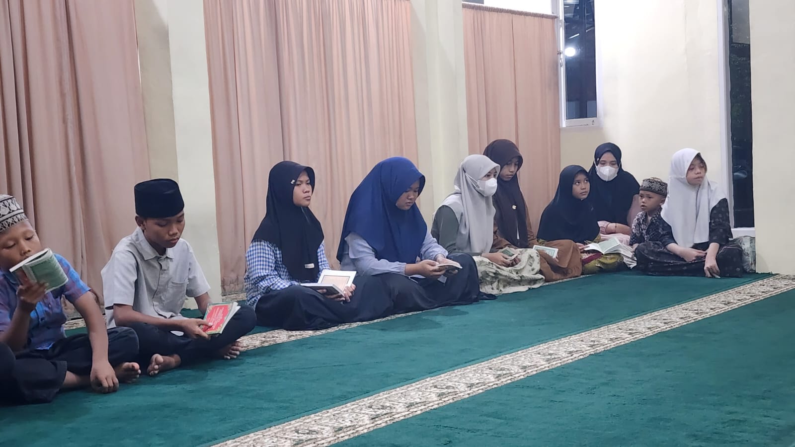 Polres Batu Bara Gelar Pengajian dan Santuni 20 Anak Yatim dan Piatu